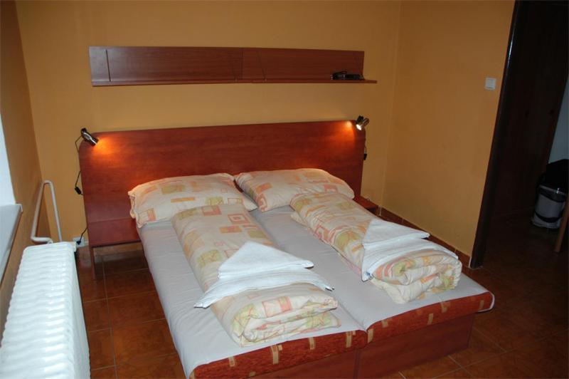 Garni Hotel Sonata Trencianske Teplice Room photo